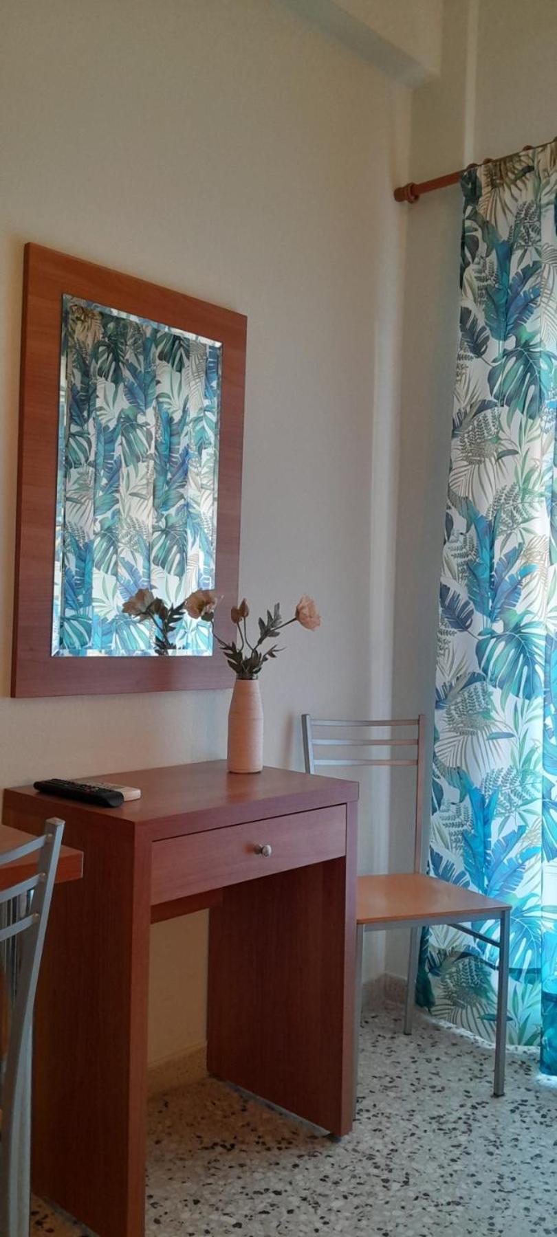 Hotel Ωρεοι à Loutra Edipsou  Extérieur photo