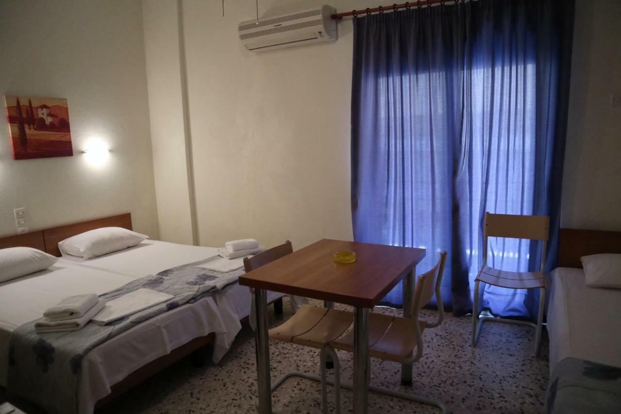 Hotel Ωρεοι à Loutra Edipsou  Extérieur photo